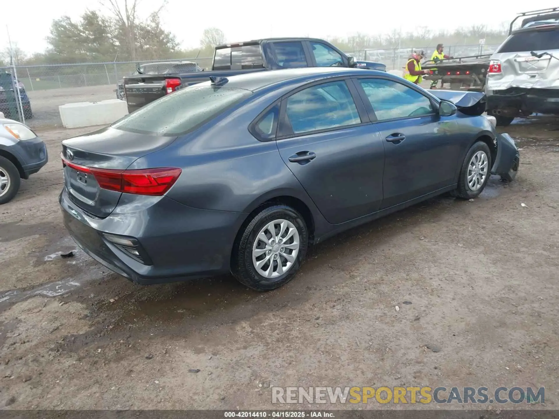 4 fotografías del automóvil dañado 3KPF24AD3ME303347 KIA FORTE 2021