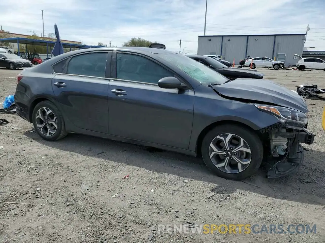 4 fotografías del automóvil dañado 3KPF24AD3ME303557 KIA FORTE 2021