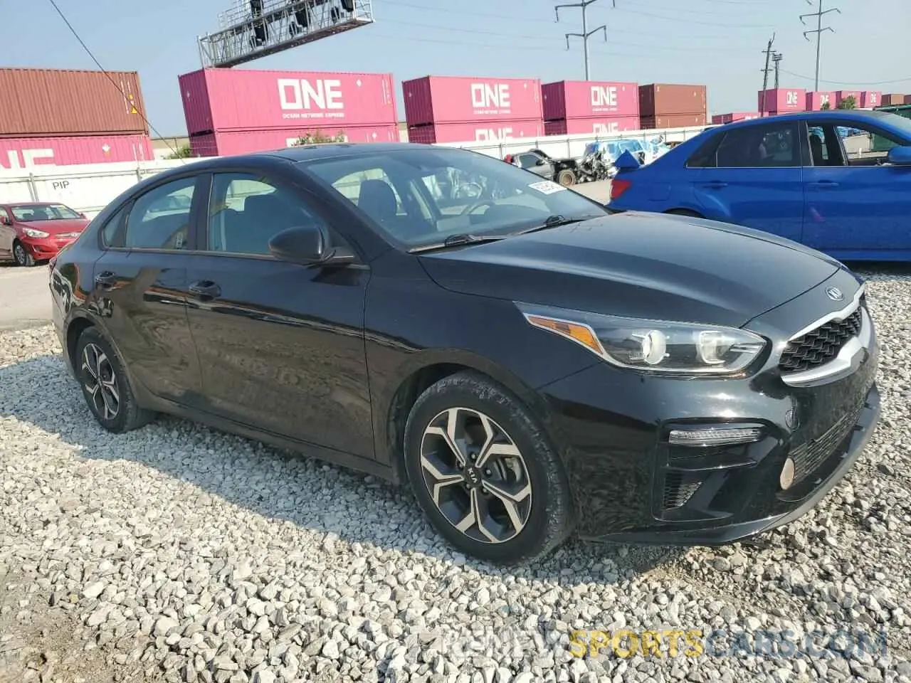 4 fotografías del automóvil dañado 3KPF24AD3ME314221 KIA FORTE 2021