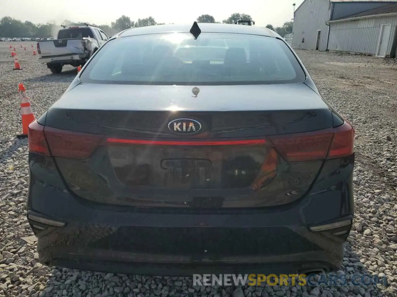 6 fotografías del automóvil dañado 3KPF24AD3ME314221 KIA FORTE 2021
