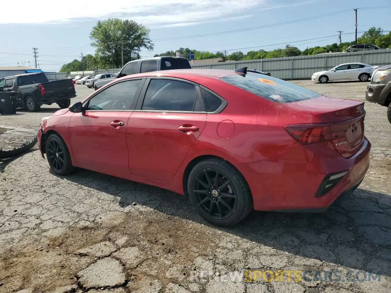 2 fotografías del automóvil dañado 3KPF24AD3ME316096 KIA FORTE 2021