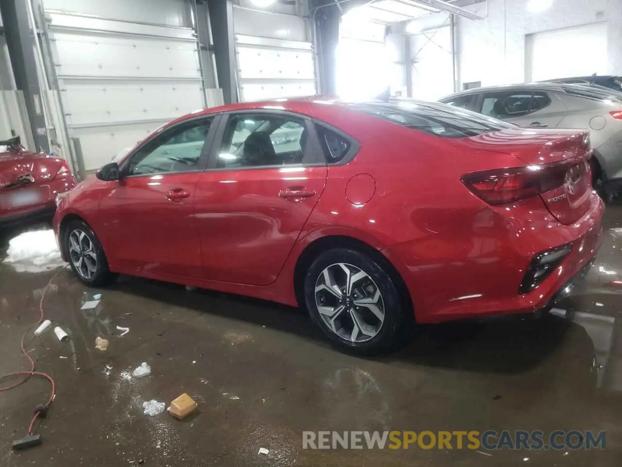 2 fotografías del automóvil dañado 3KPF24AD3ME317264 KIA FORTE 2021