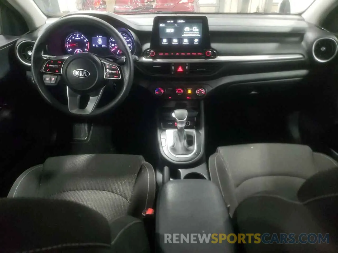 8 fotografías del automóvil dañado 3KPF24AD3ME317264 KIA FORTE 2021