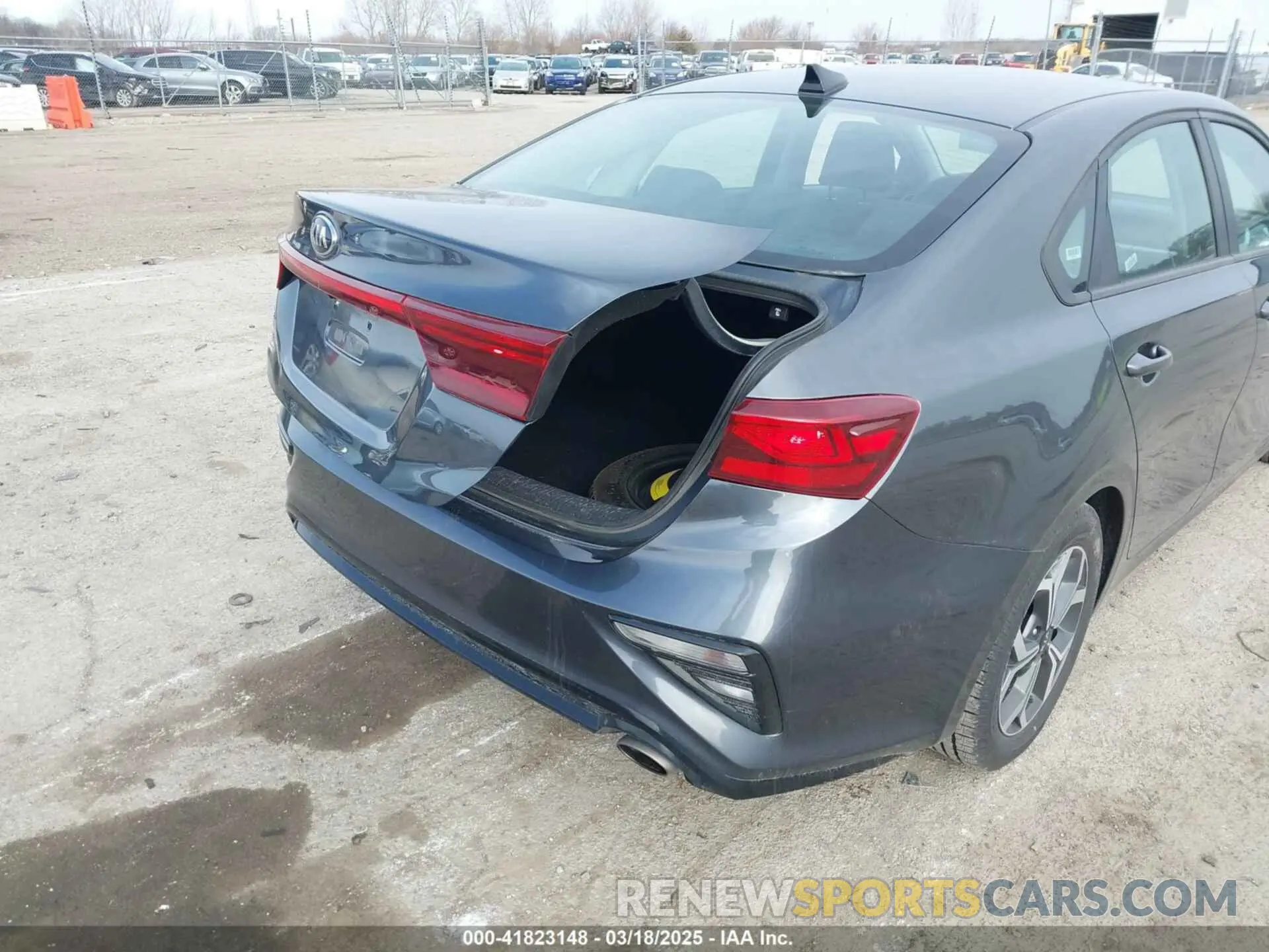 16 fotografías del automóvil dañado 3KPF24AD3ME329477 KIA FORTE 2021