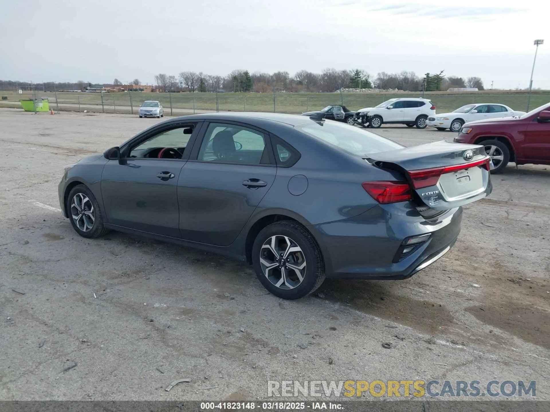 3 fotografías del automóvil dañado 3KPF24AD3ME329477 KIA FORTE 2021