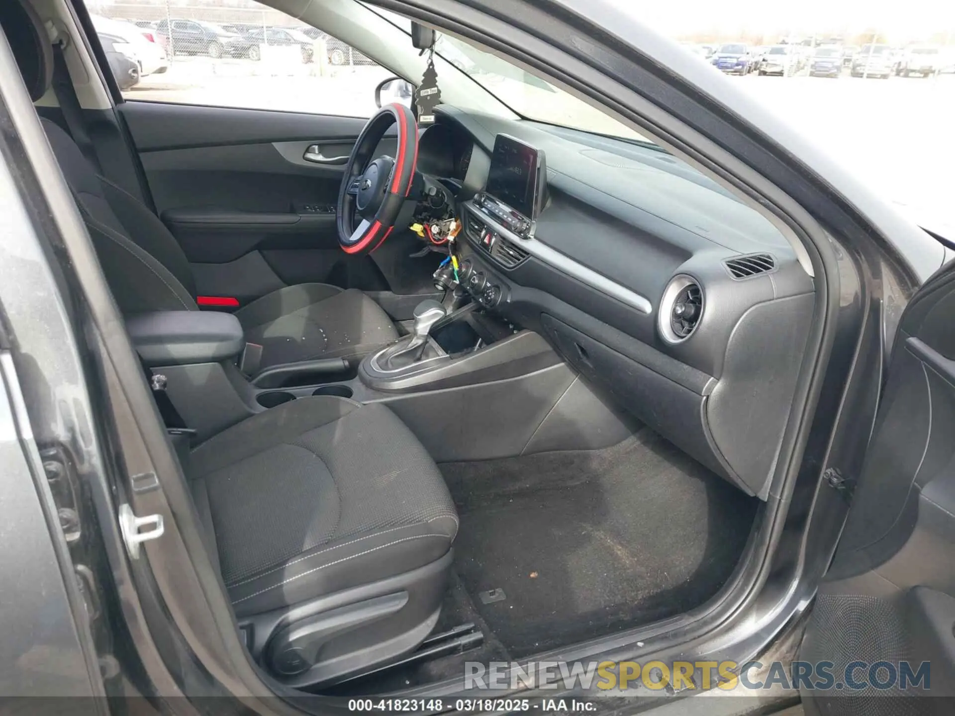 5 fotografías del automóvil dañado 3KPF24AD3ME329477 KIA FORTE 2021