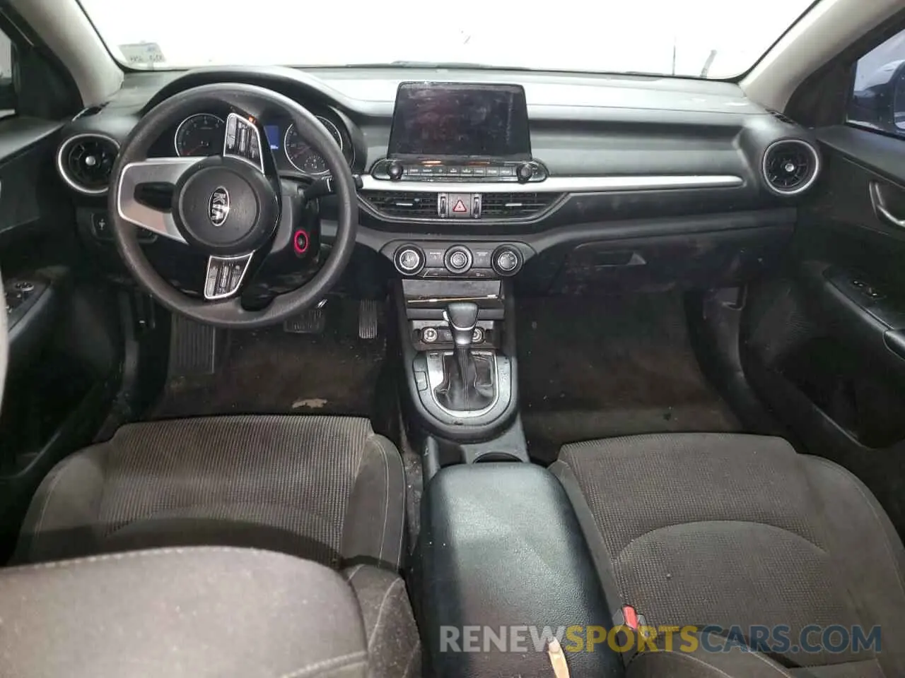8 fotografías del automóvil dañado 3KPF24AD3ME333724 KIA FORTE 2021
