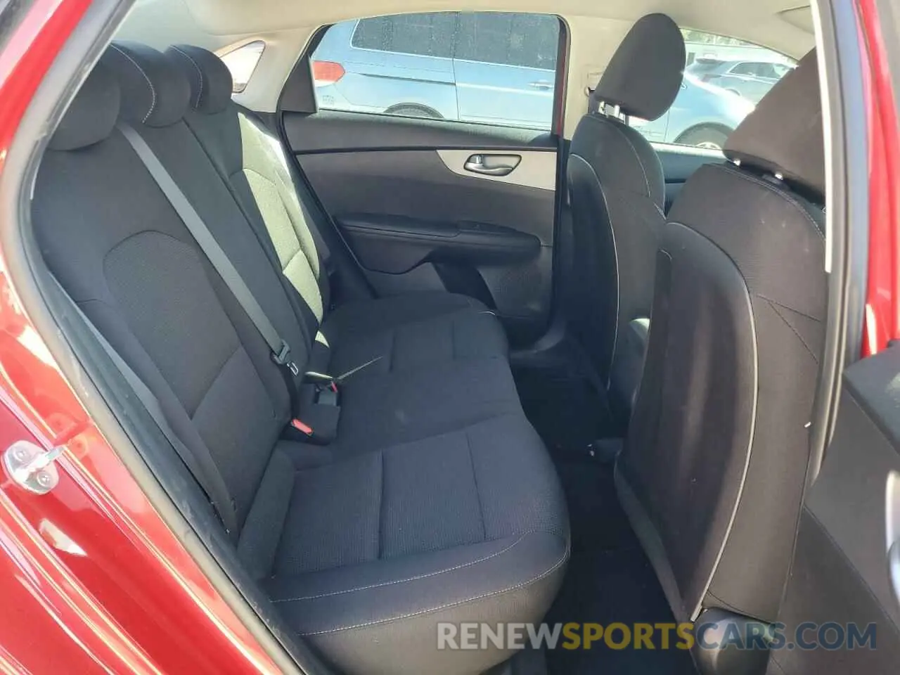 10 fotografías del automóvil dañado 3KPF24AD3ME337546 KIA FORTE 2021