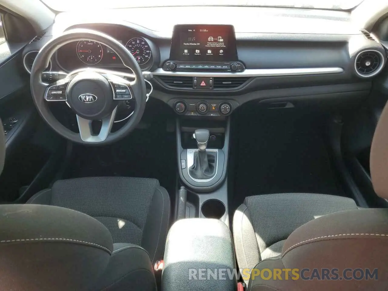 8 fotografías del automóvil dañado 3KPF24AD3ME337546 KIA FORTE 2021