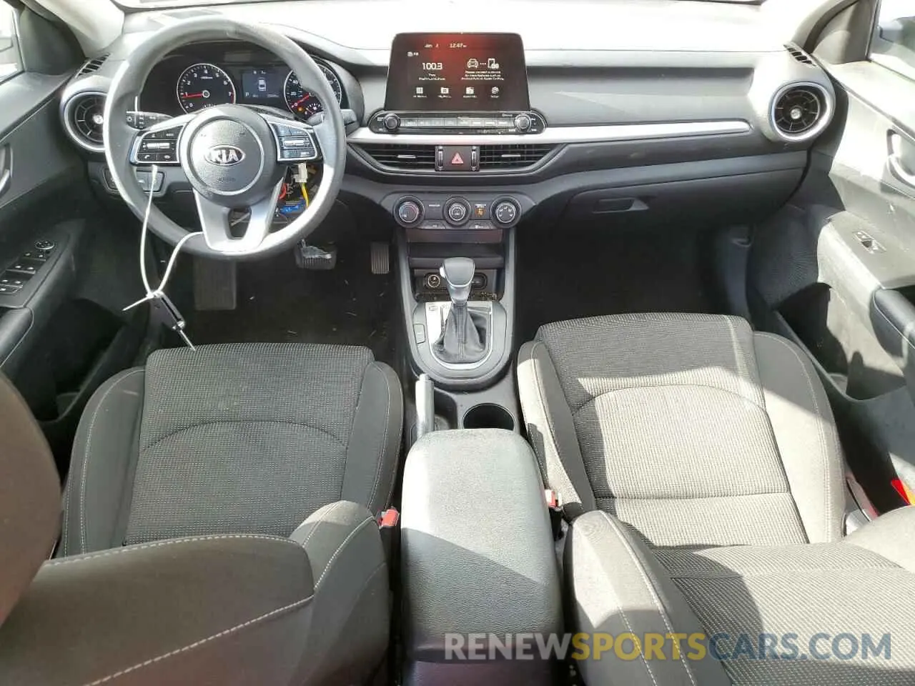 8 fotografías del automóvil dañado 3KPF24AD3ME341712 KIA FORTE 2021
