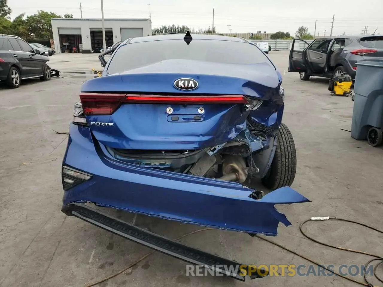 6 fotografías del automóvil dañado 3KPF24AD3ME369879 KIA FORTE 2021