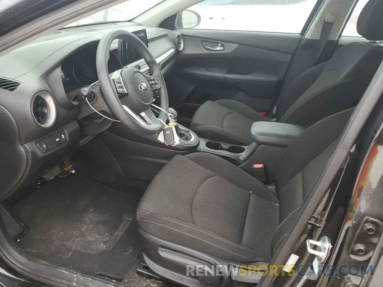 7 fotografías del automóvil dañado 3KPF24AD4ME264333 KIA FORTE 2021