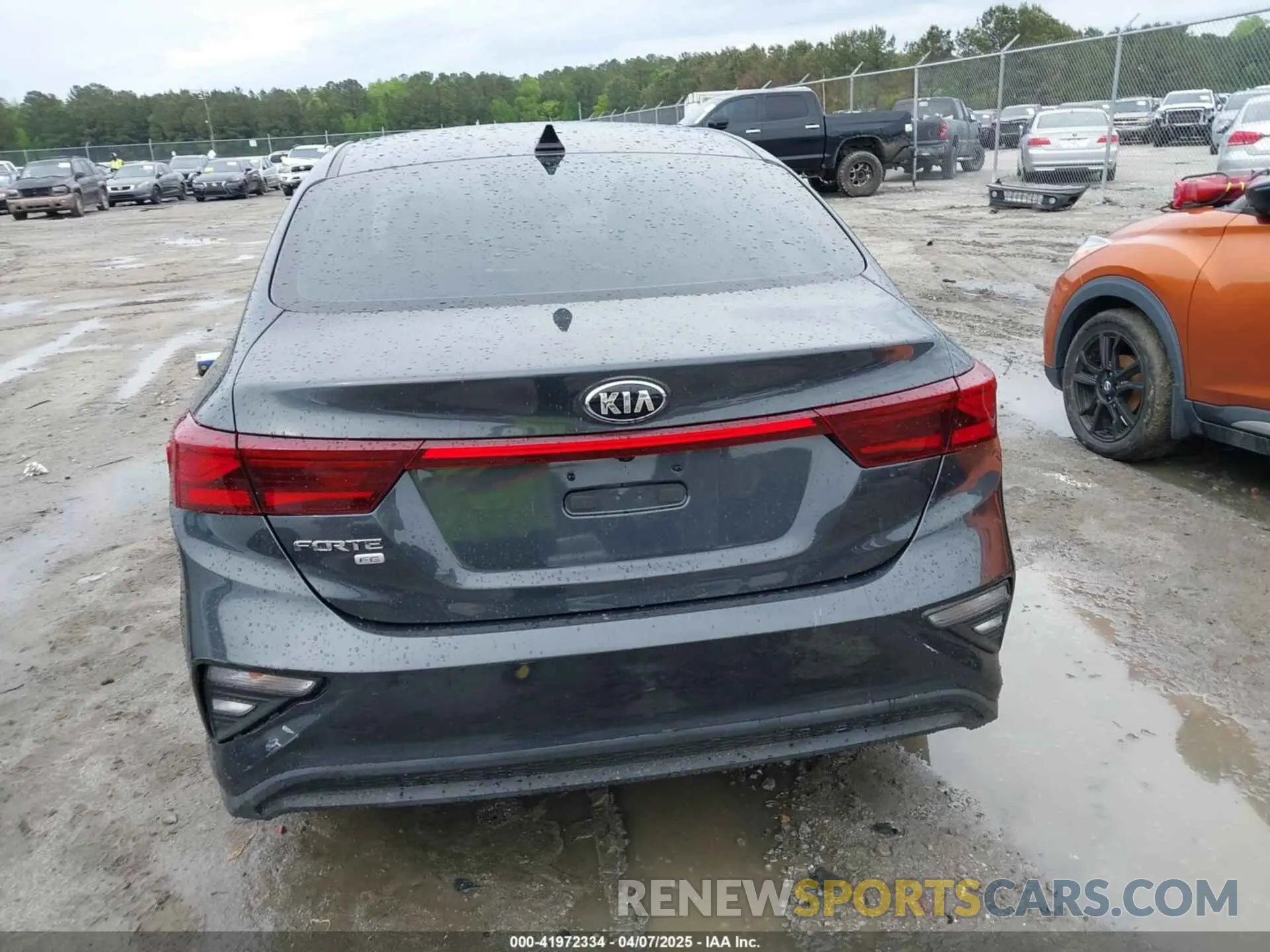 16 fotografías del automóvil dañado 3KPF24AD4ME266471 KIA FORTE 2021