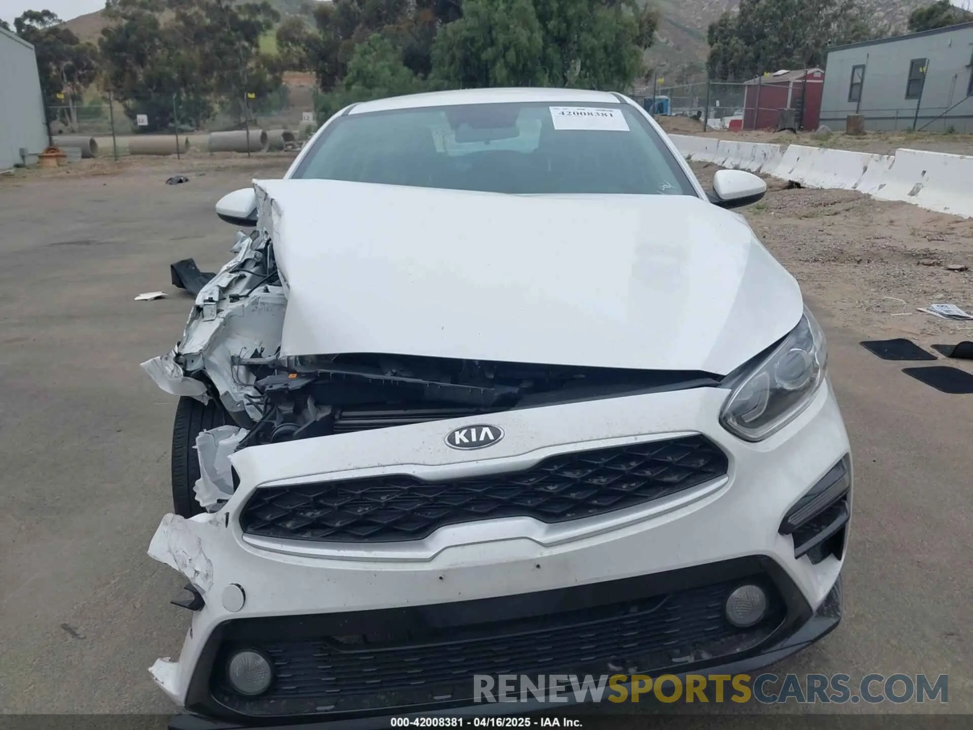 12 fotografías del automóvil dañado 3KPF24AD4ME286235 KIA FORTE 2021