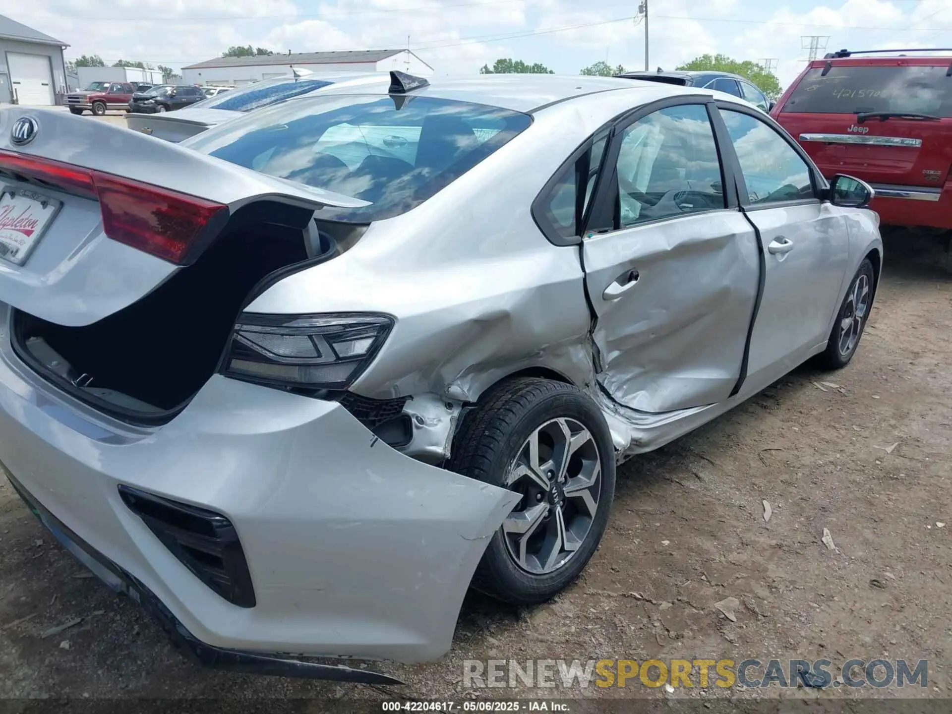 6 fotografías del automóvil dañado 3KPF24AD4ME302515 KIA FORTE 2021