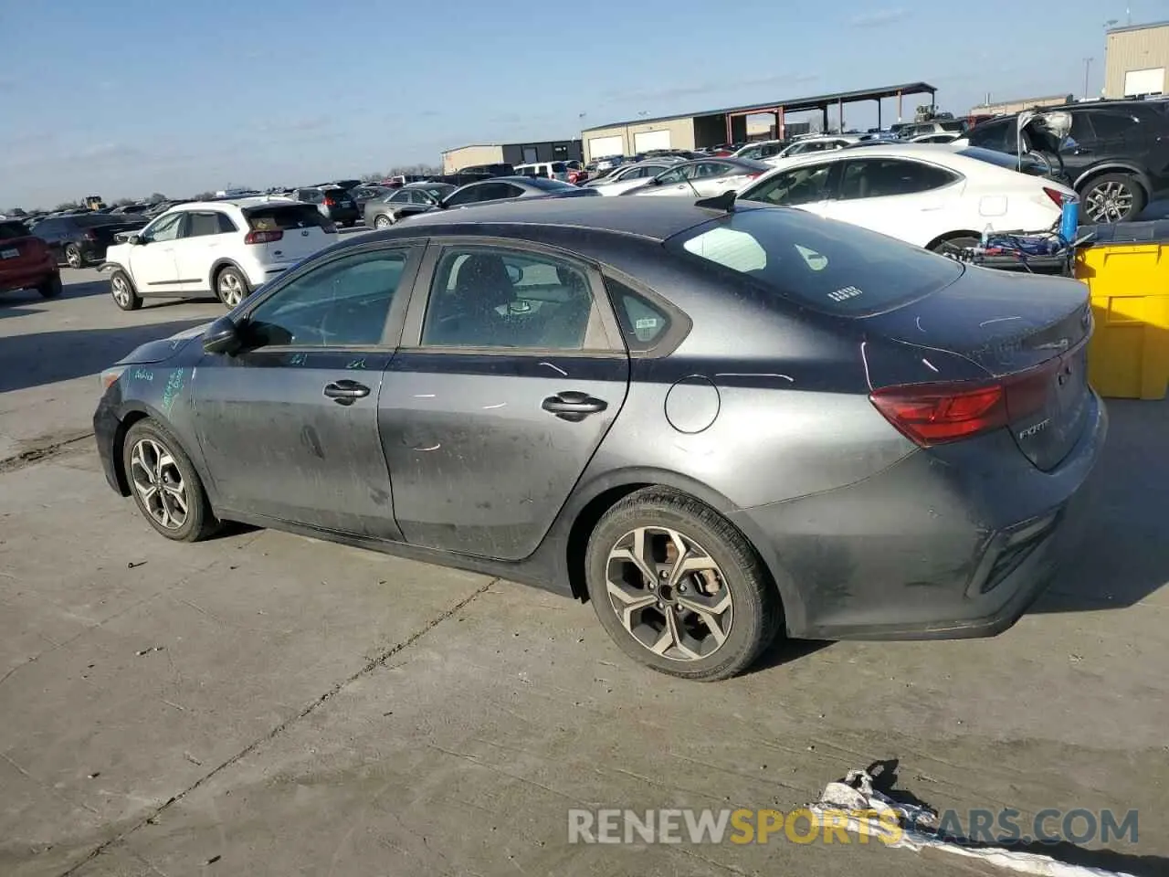 2 fotografías del automóvil dañado 3KPF24AD4ME307259 KIA FORTE 2021
