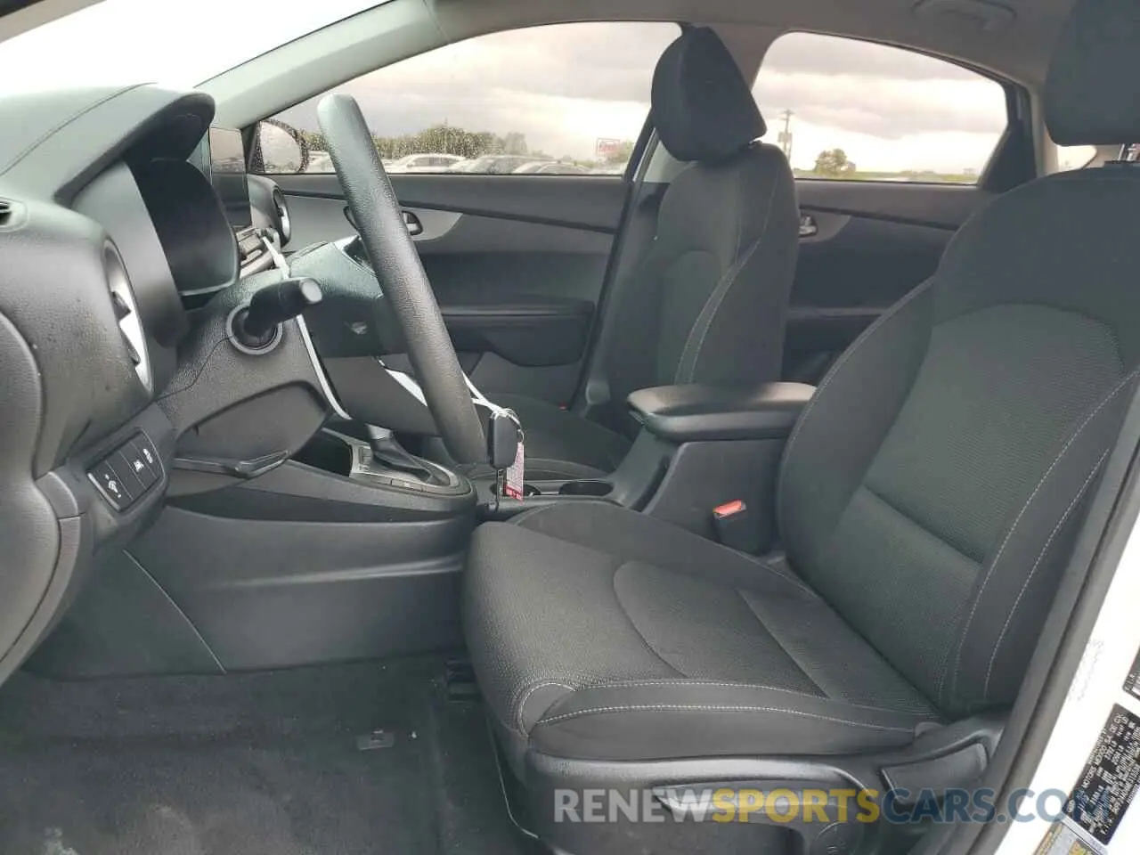 7 fotografías del automóvil dañado 3KPF24AD4ME315538 KIA FORTE 2021