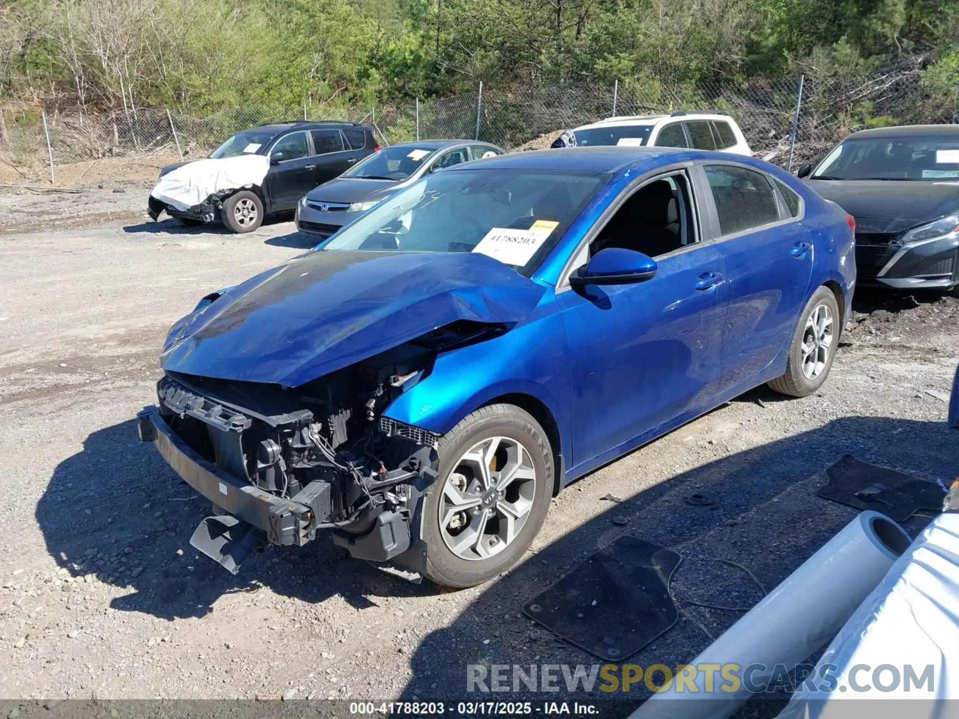 2 fotografías del automóvil dañado 3KPF24AD4ME320271 KIA FORTE 2021