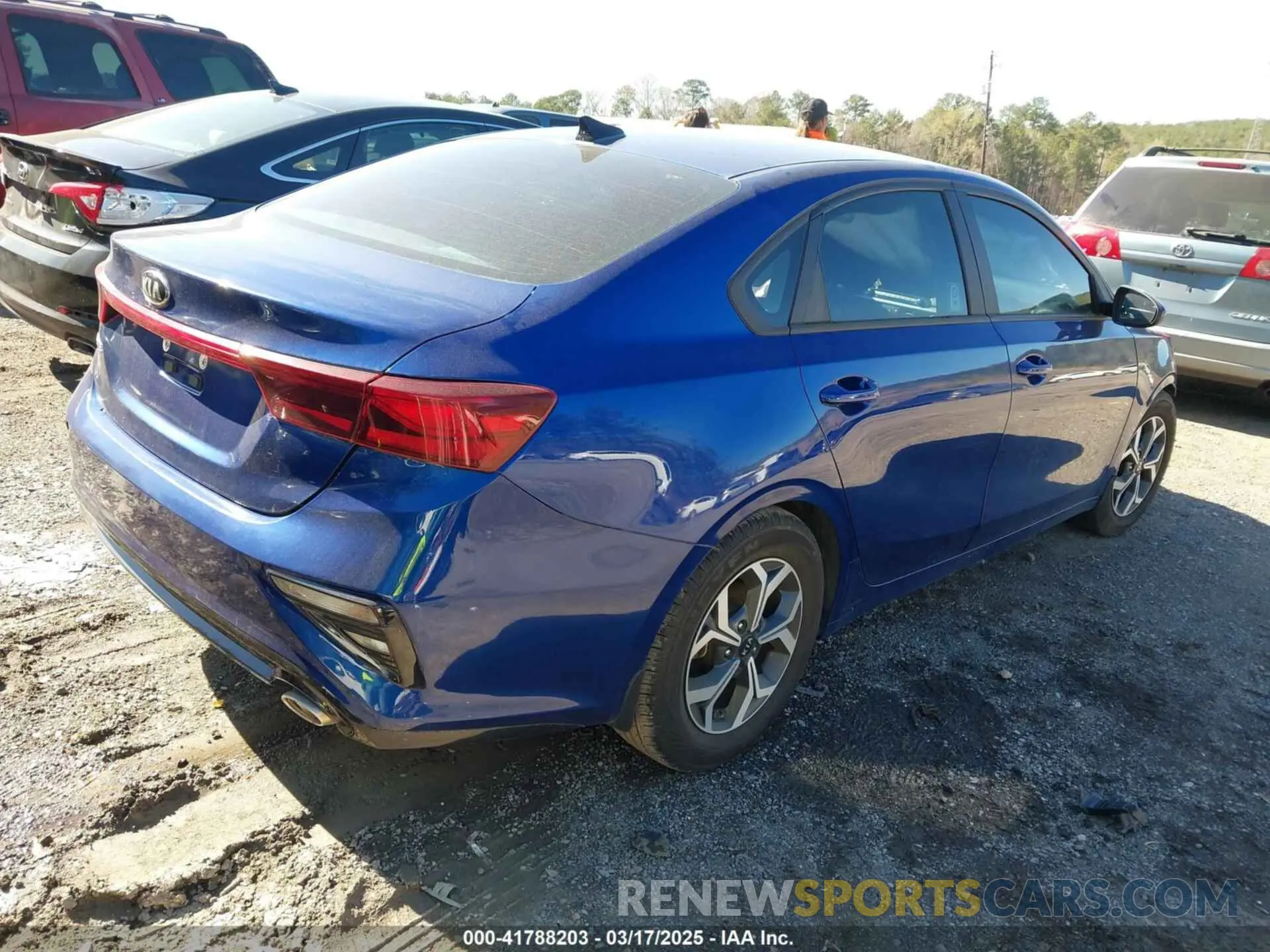 4 fotografías del automóvil dañado 3KPF24AD4ME320271 KIA FORTE 2021