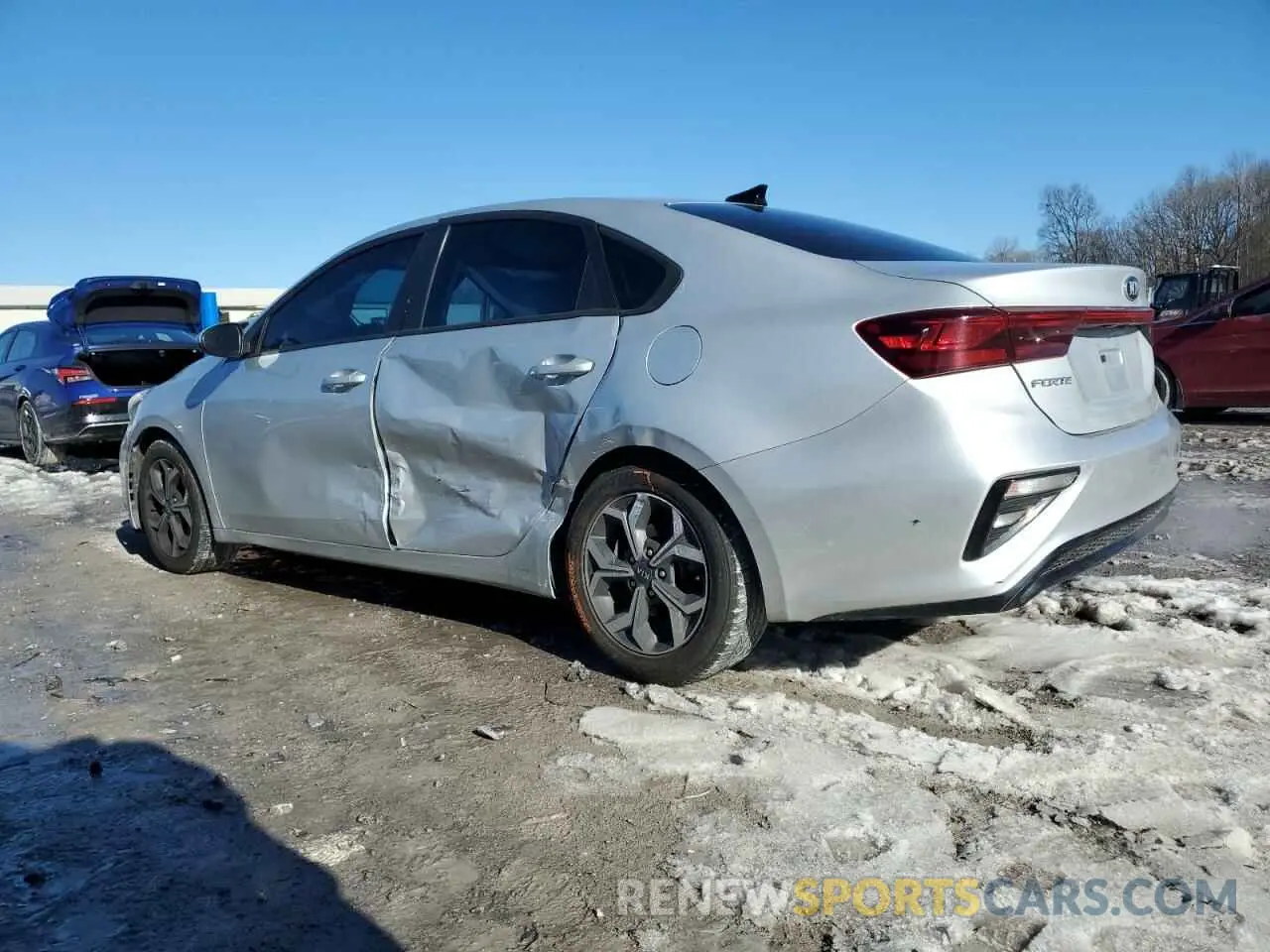 2 fotografías del automóvil dañado 3KPF24AD4ME329049 KIA FORTE 2021