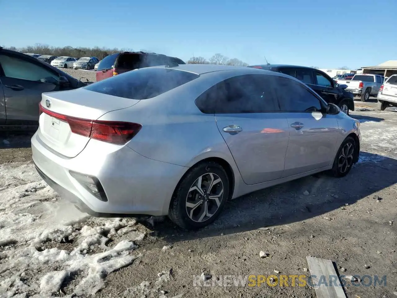 3 fotografías del automóvil dañado 3KPF24AD4ME329049 KIA FORTE 2021