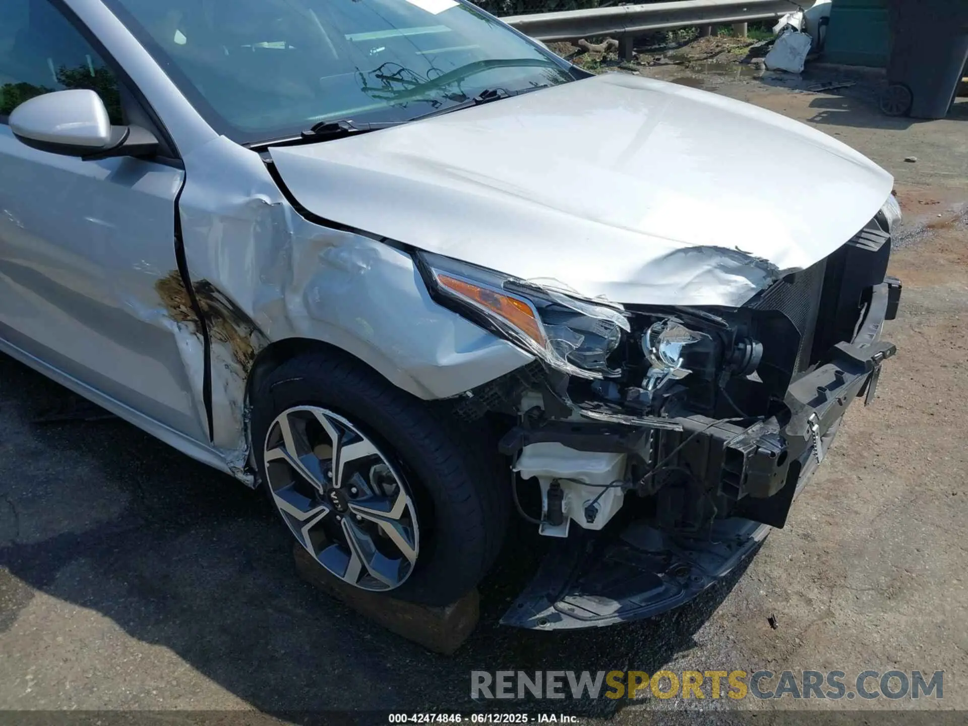 18 fotografías del automóvil dañado 3KPF24AD4ME331948 KIA FORTE 2021
