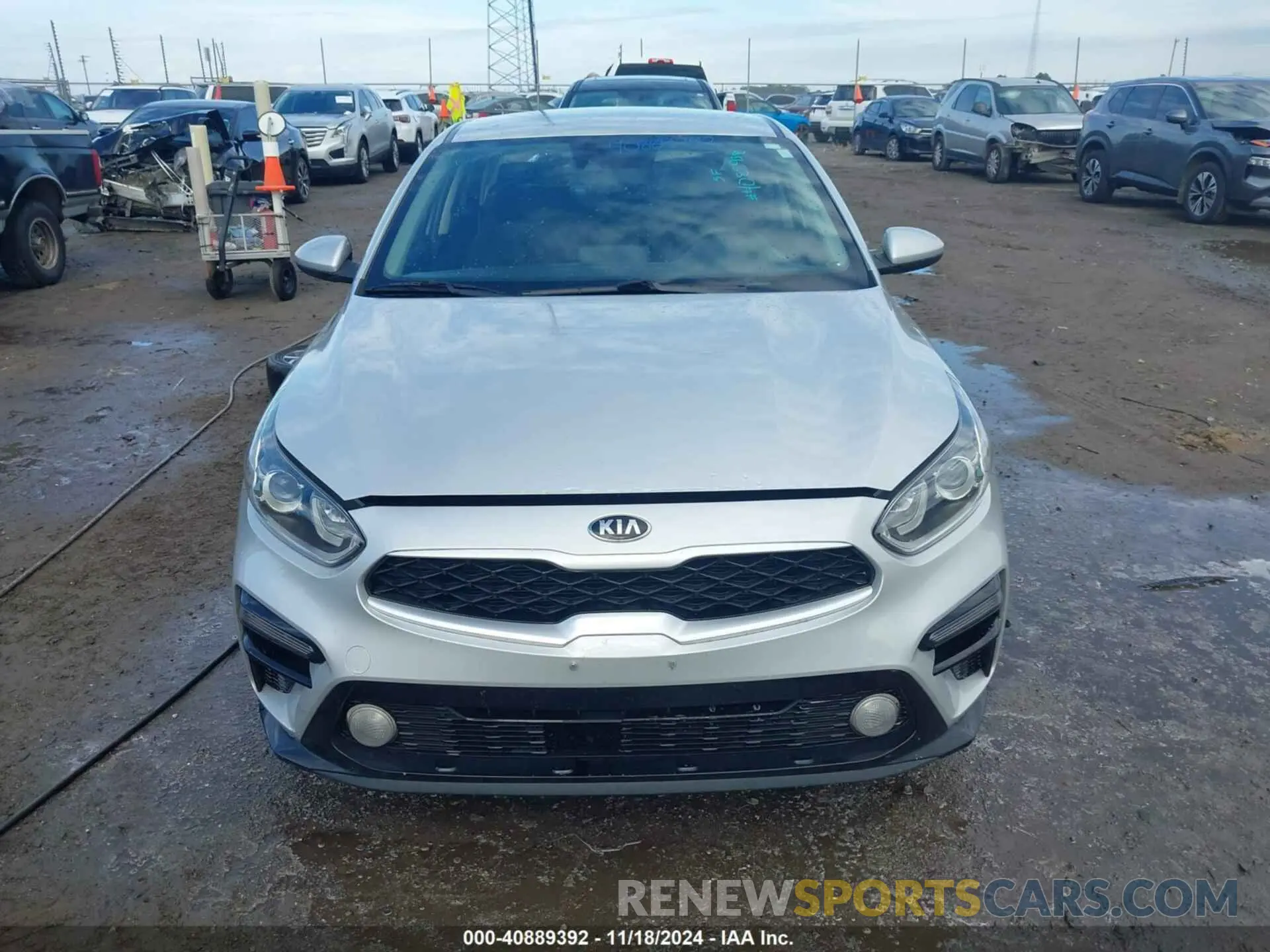12 fotografías del automóvil dañado 3KPF24AD4ME338334 KIA FORTE 2021