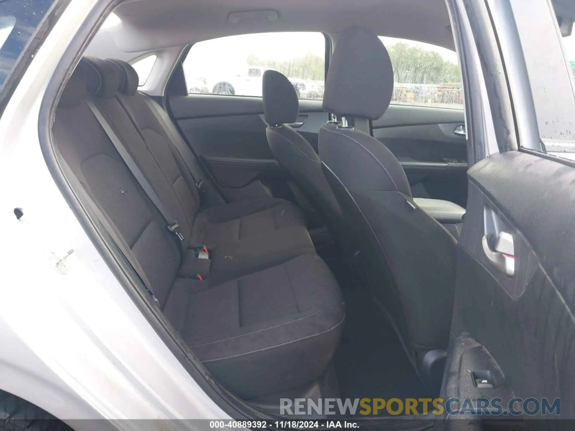 8 fotografías del automóvil dañado 3KPF24AD4ME338334 KIA FORTE 2021