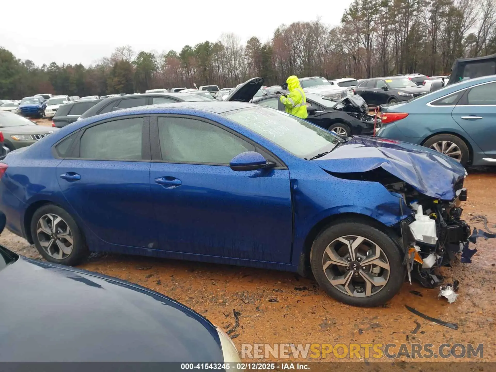 14 fotografías del automóvil dañado 3KPF24AD4ME380180 KIA FORTE 2021