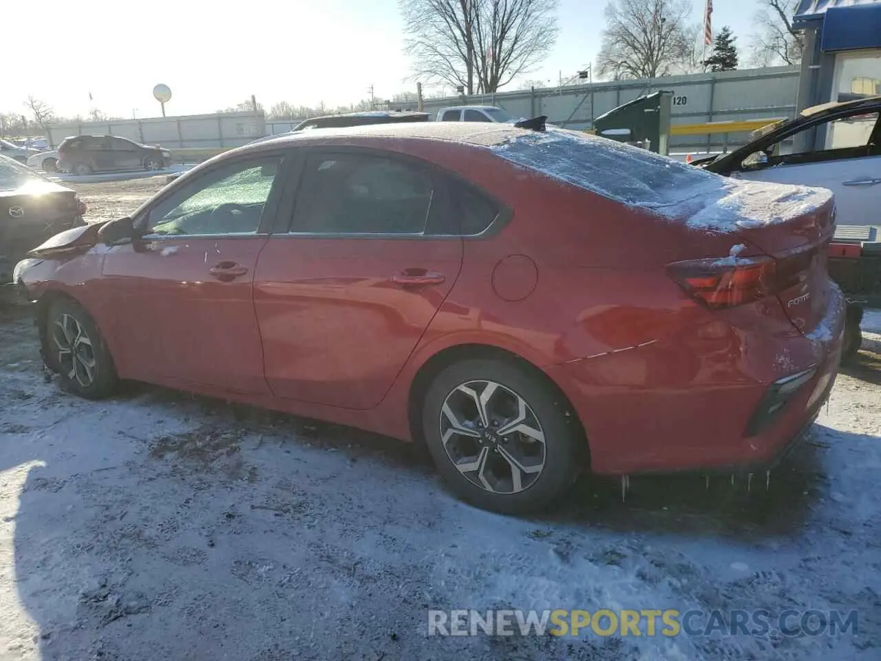 2 fotografías del automóvil dañado 3KPF24AD4ME386979 KIA FORTE 2021