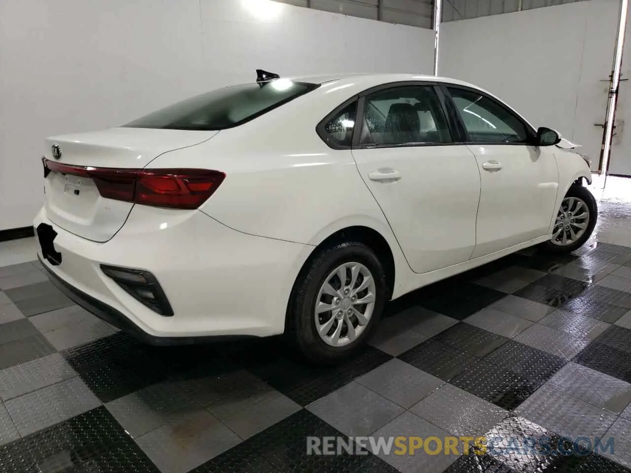 3 fotografías del automóvil dañado 3KPF24AD4ME402727 KIA FORTE 2021