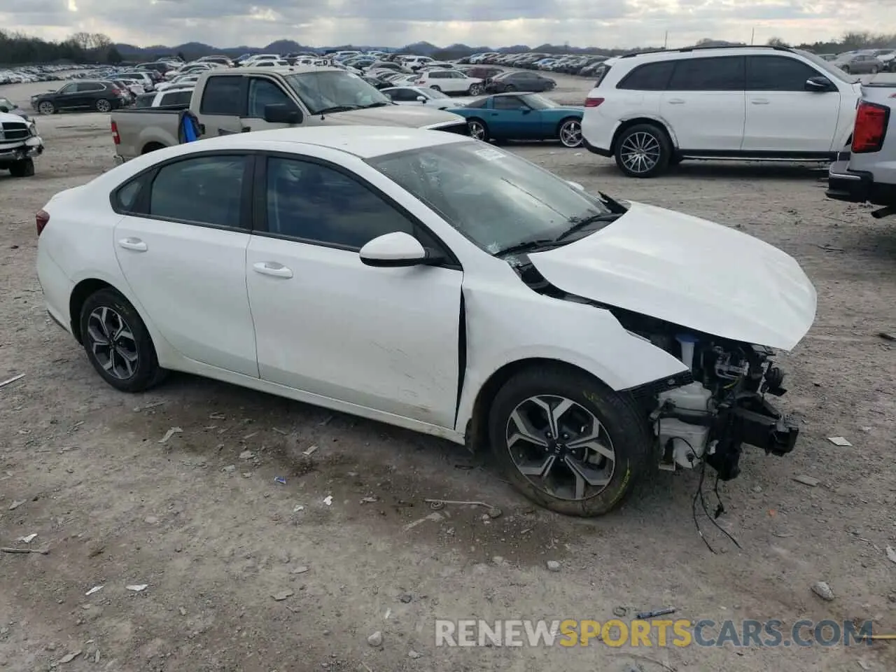 4 fotografías del automóvil dañado 3KPF24AD4ME404672 KIA FORTE 2021