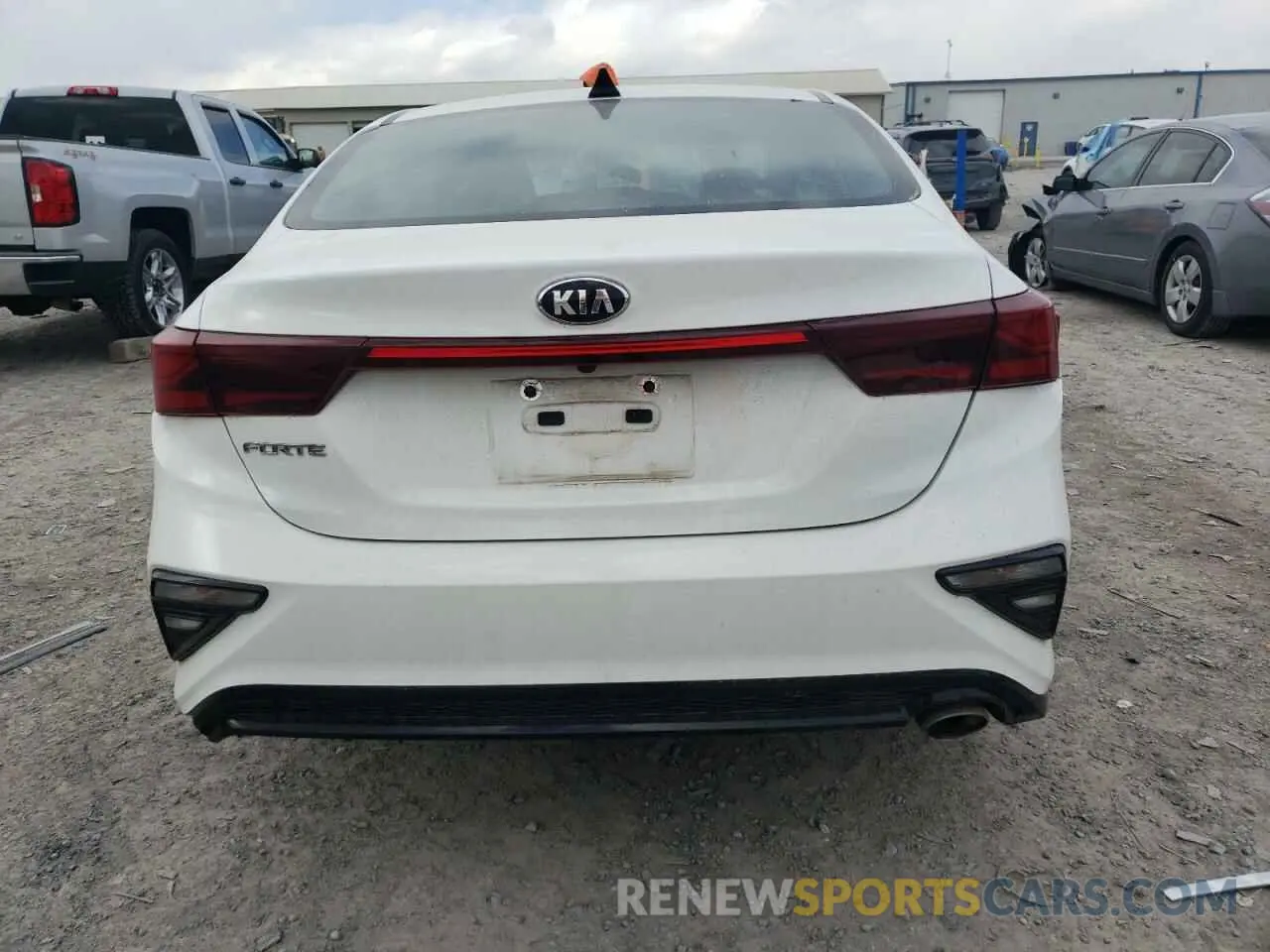 6 fotografías del automóvil dañado 3KPF24AD4ME404672 KIA FORTE 2021
