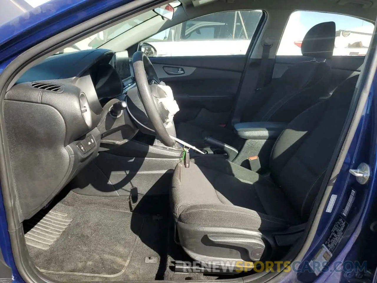 7 fotografías del automóvil dañado 3KPF24AD5ME335734 KIA FORTE 2021