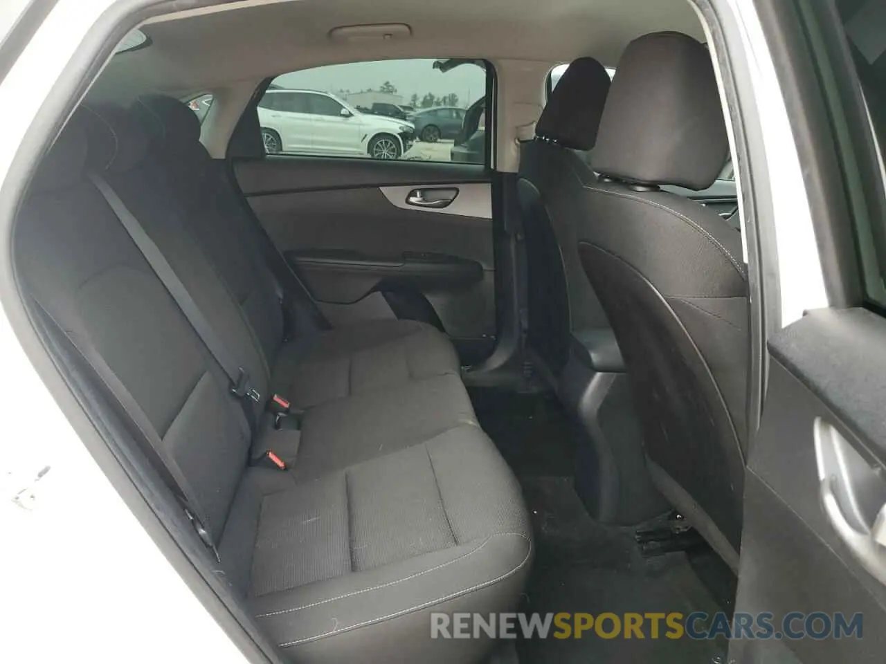10 fotografías del automóvil dañado 3KPF24AD5ME335832 KIA FORTE 2021