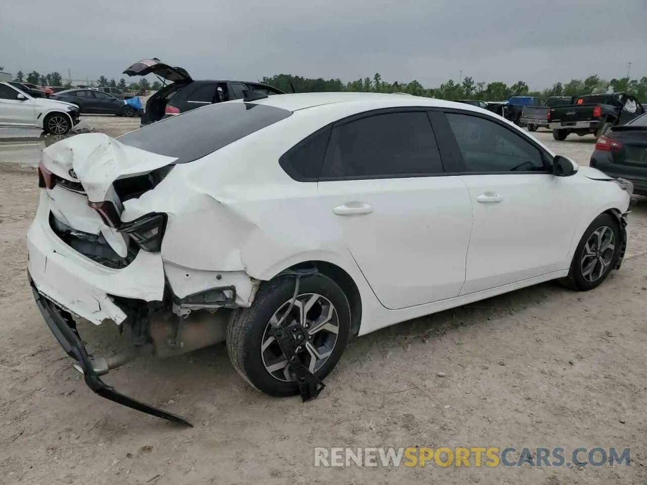 3 fotografías del automóvil dañado 3KPF24AD5ME335832 KIA FORTE 2021