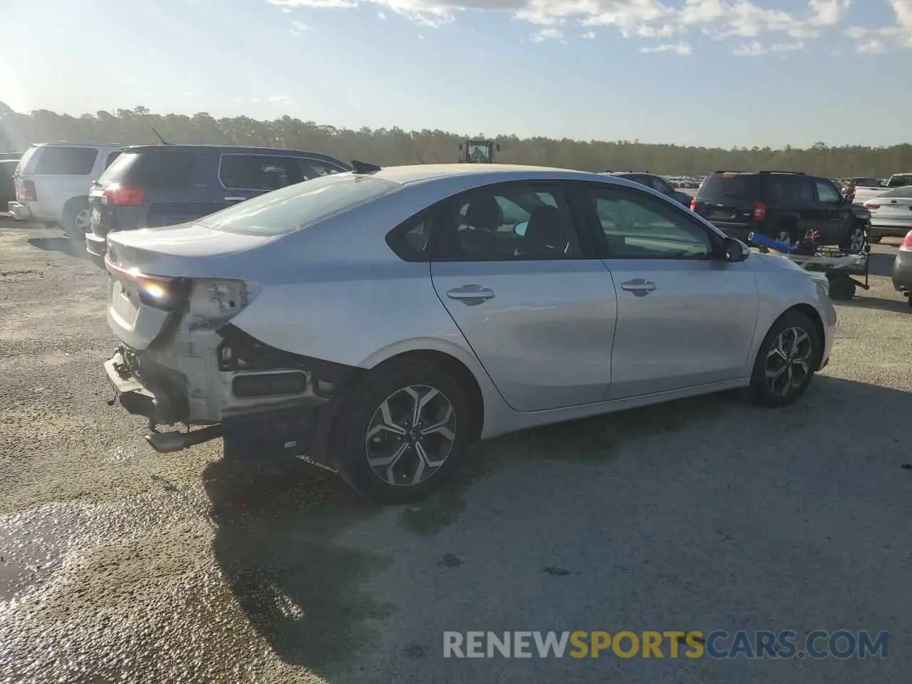 3 fotografías del automóvil dañado 3KPF24AD5ME389888 KIA FORTE 2021