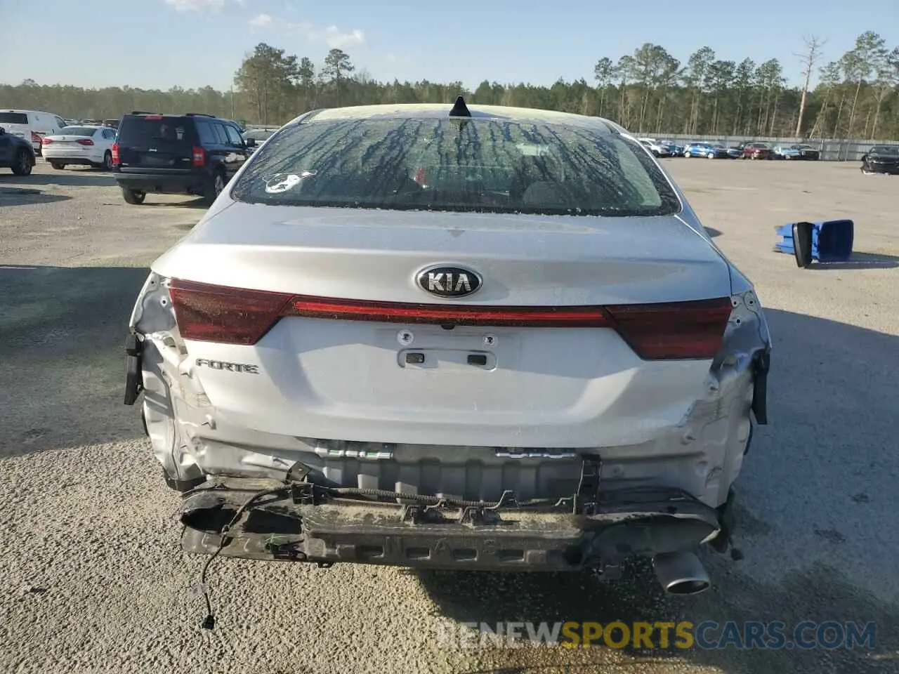 6 fotografías del automóvil dañado 3KPF24AD5ME389888 KIA FORTE 2021