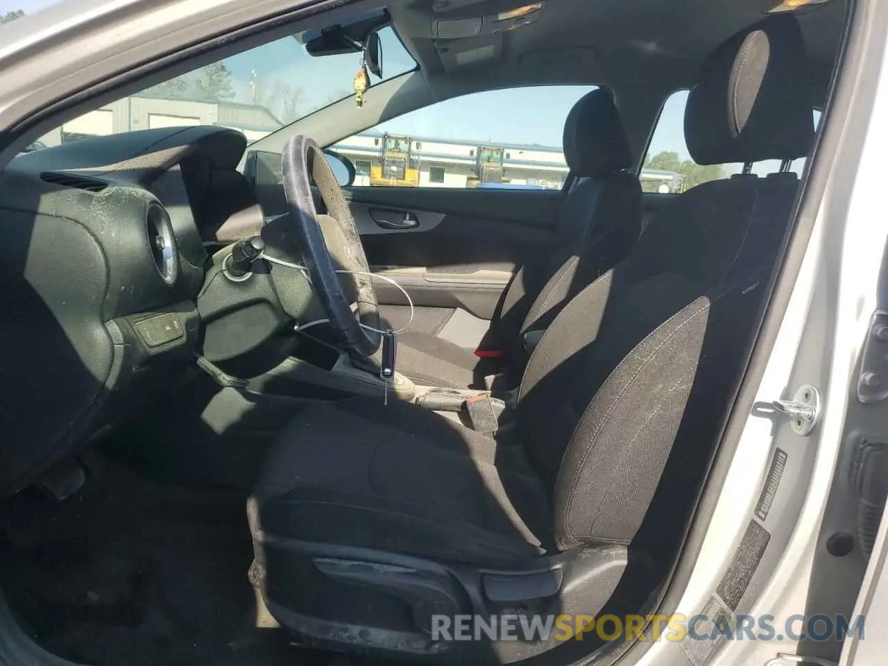 7 fotografías del automóvil dañado 3KPF24AD5ME389888 KIA FORTE 2021