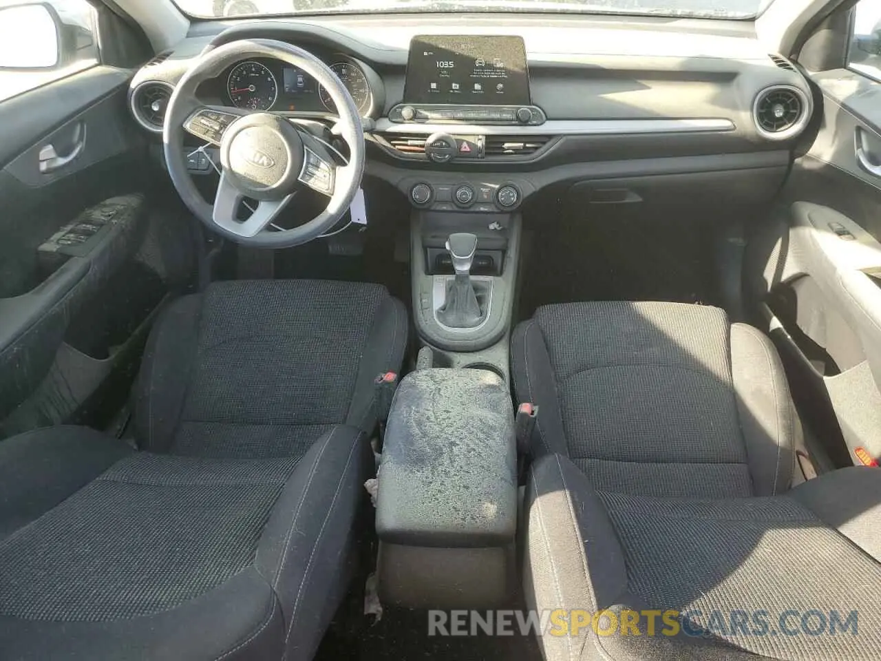 8 fotografías del automóvil dañado 3KPF24AD5ME389888 KIA FORTE 2021