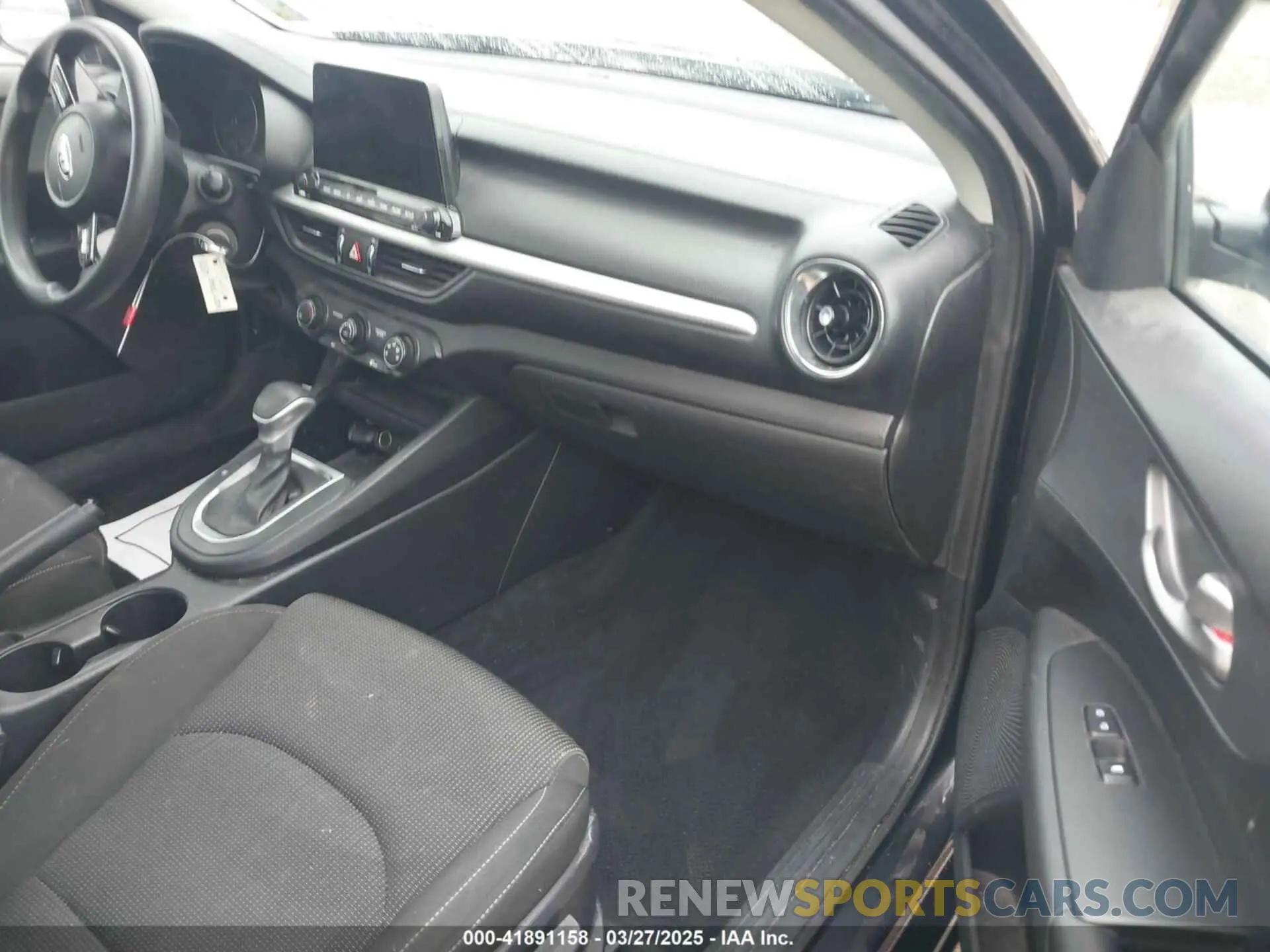 5 fotografías del automóvil dañado 3KPF24AD5ME402798 KIA FORTE 2021