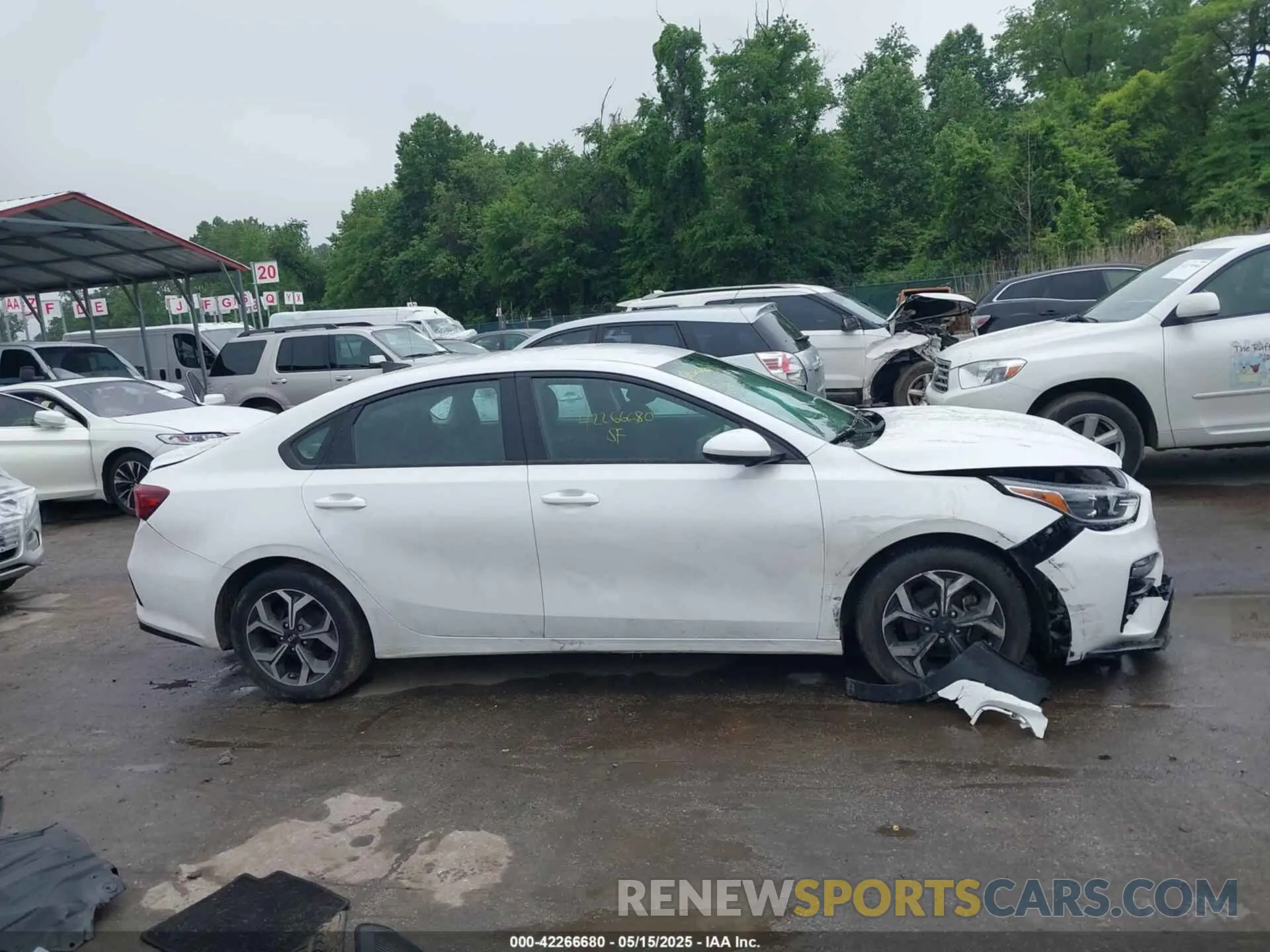 14 fotografías del automóvil dañado 3KPF24AD5ME405958 KIA FORTE 2021