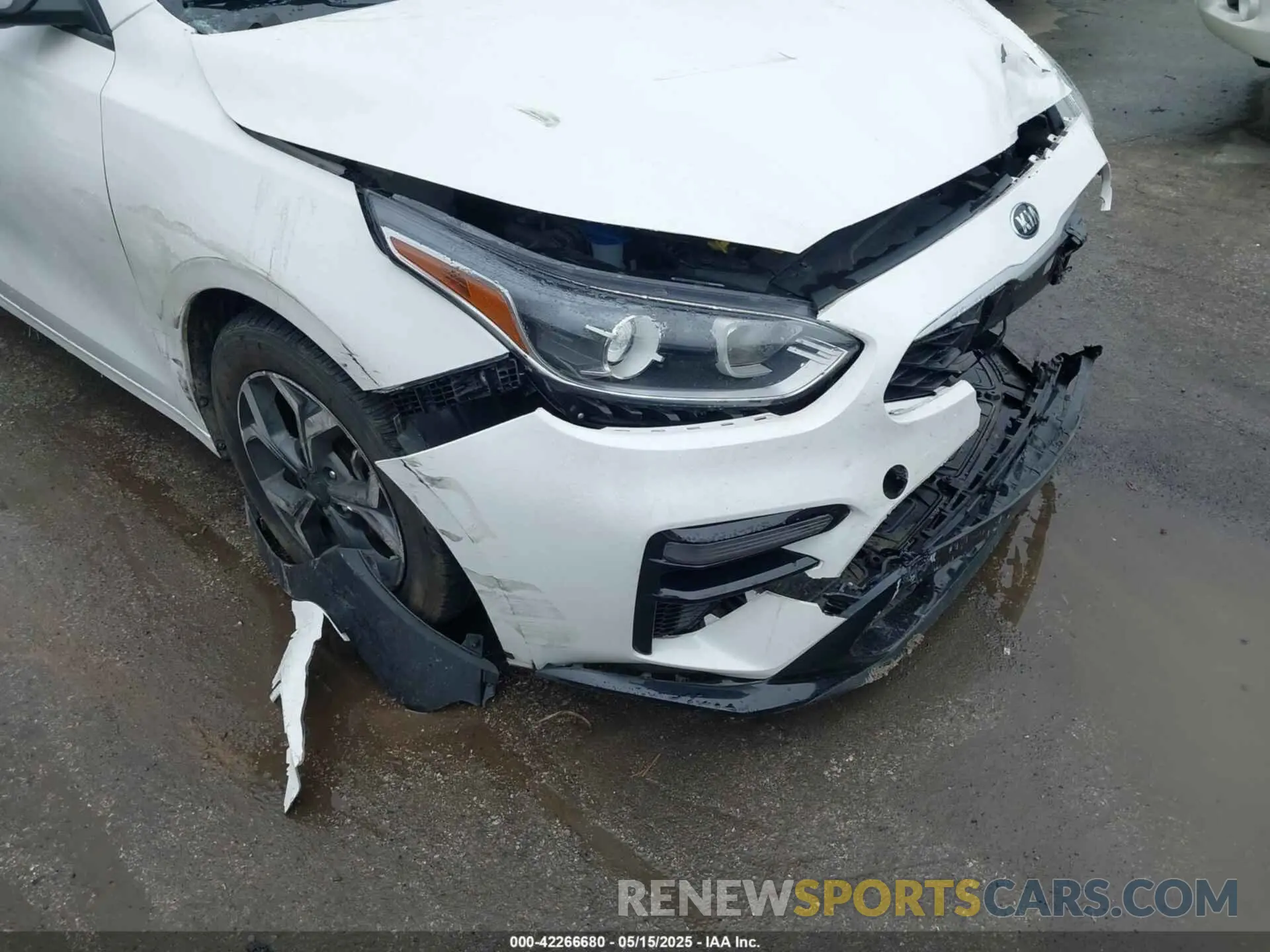 18 fotografías del automóvil dañado 3KPF24AD5ME405958 KIA FORTE 2021