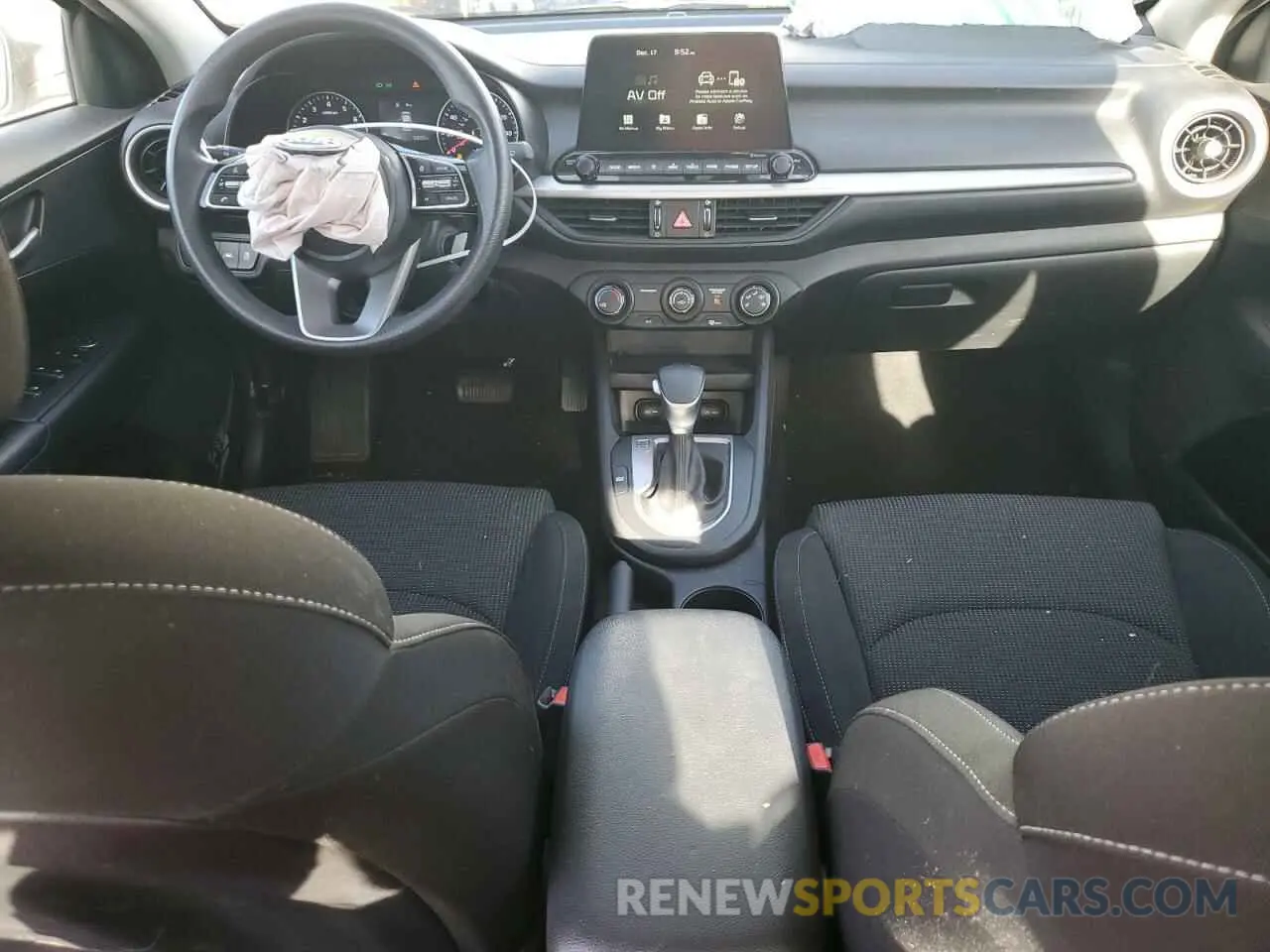 8 fotografías del automóvil dañado 3KPF24AD6ME275673 KIA FORTE 2021