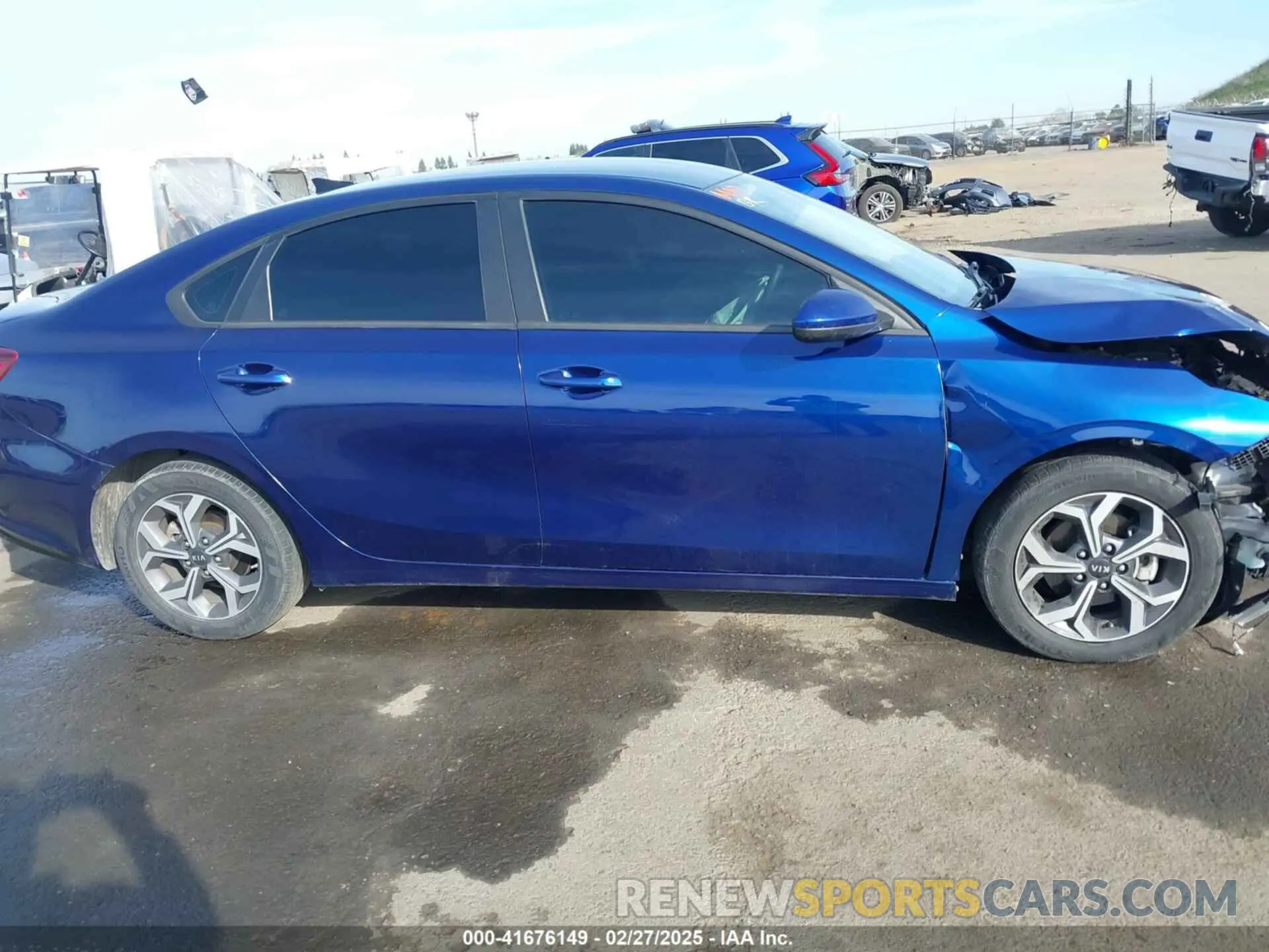 14 fotografías del automóvil dañado 3KPF24AD6ME290691 KIA FORTE 2021