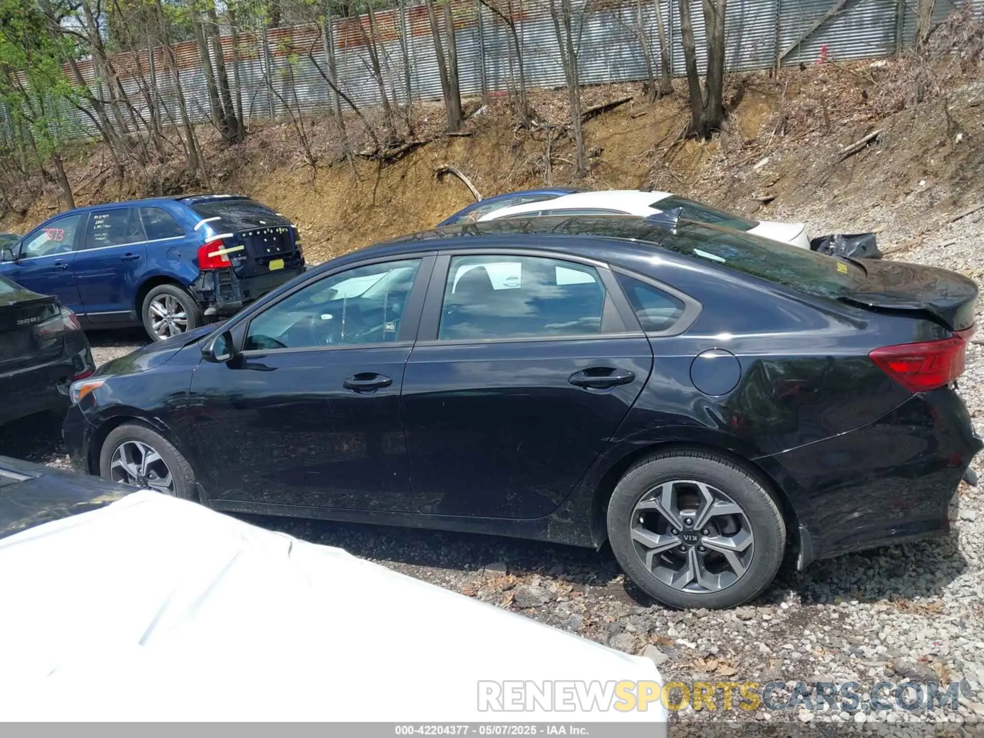 14 fotografías del automóvil dañado 3KPF24AD6ME307117 KIA FORTE 2021