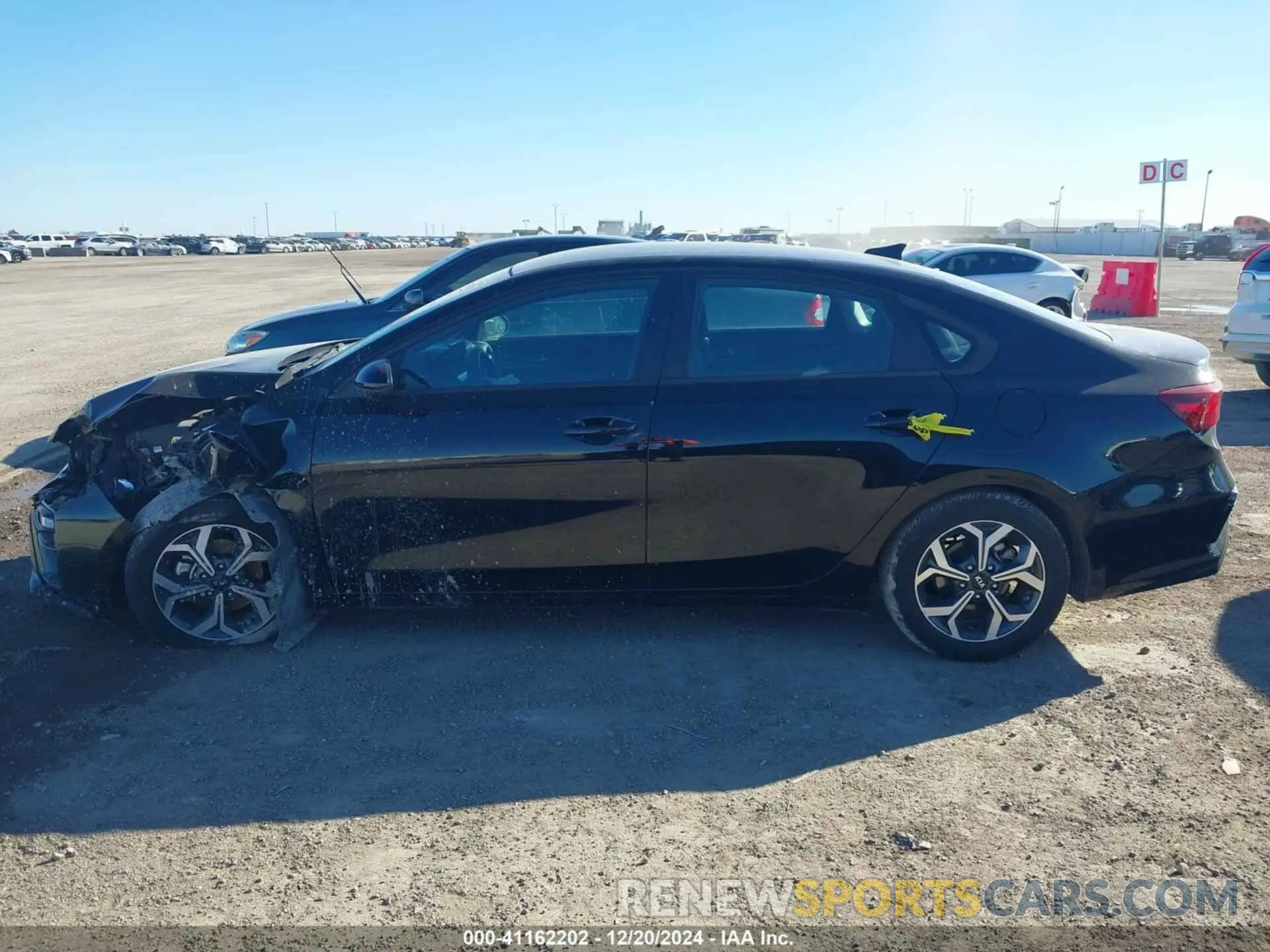 13 fotografías del automóvil dañado 3KPF24AD6ME308462 KIA FORTE 2021