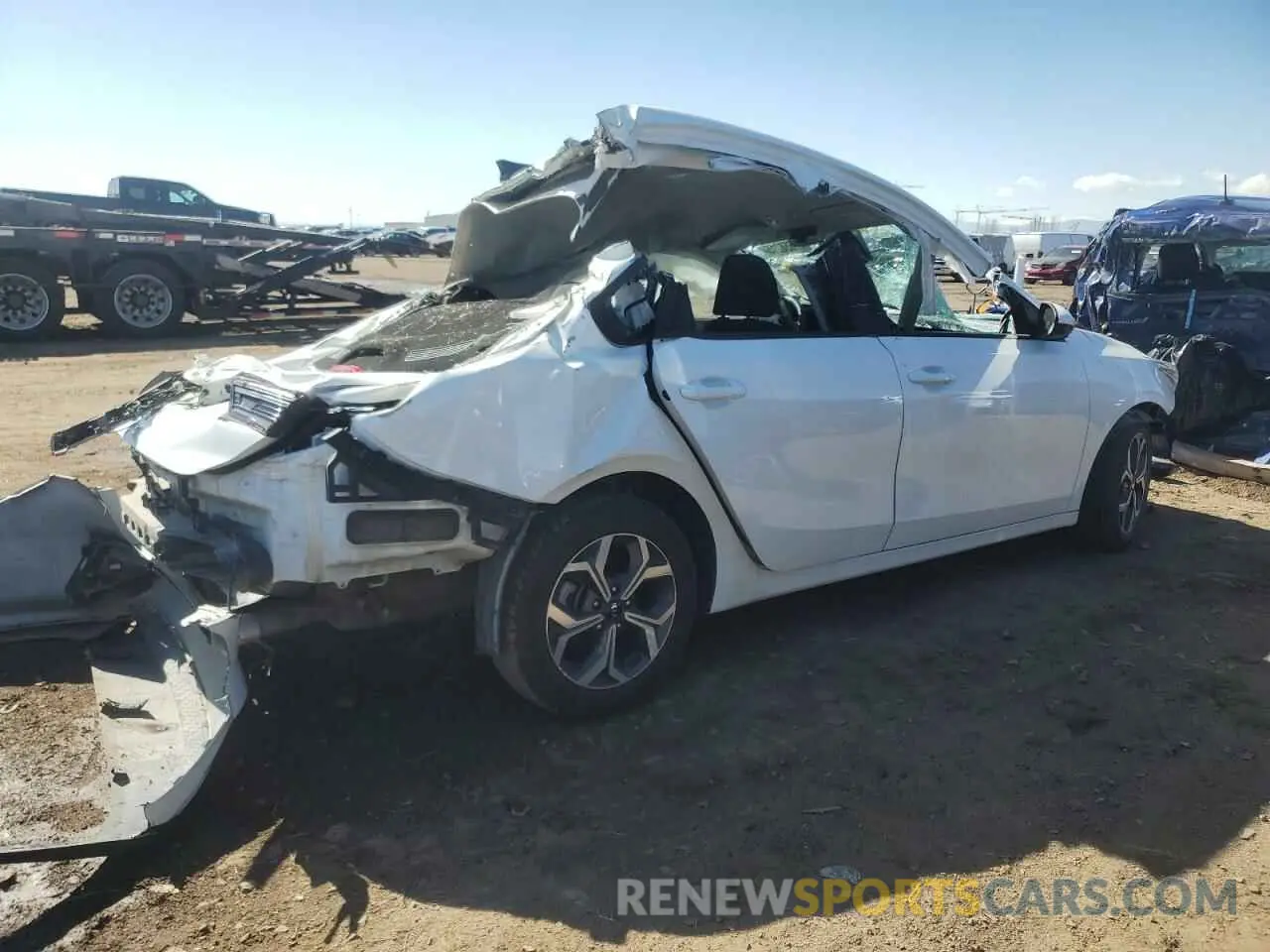 3 fotografías del automóvil dañado 3KPF24AD6ME311894 KIA FORTE 2021