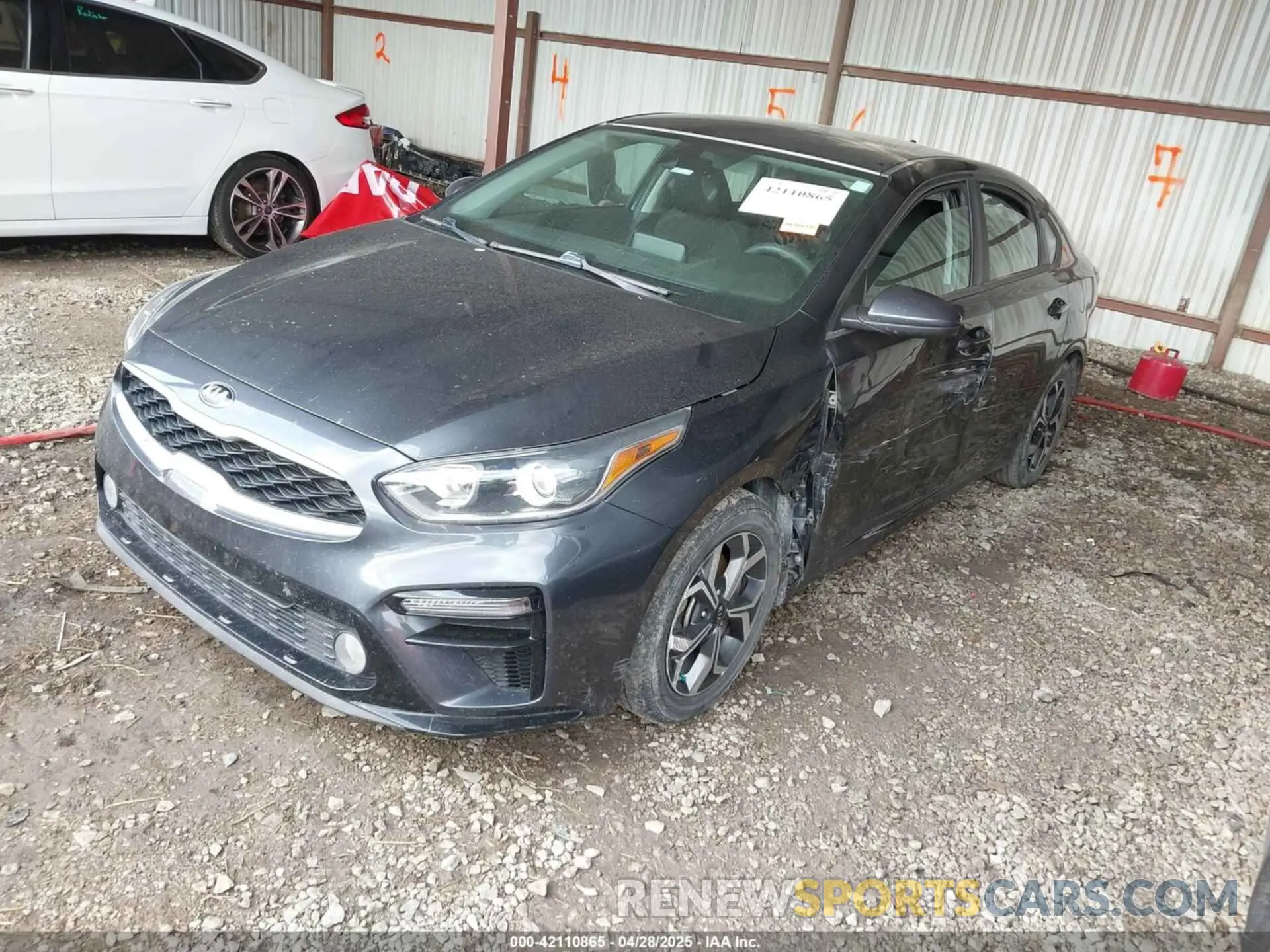 2 fotografías del automóvil dañado 3KPF24AD6ME323317 KIA FORTE 2021