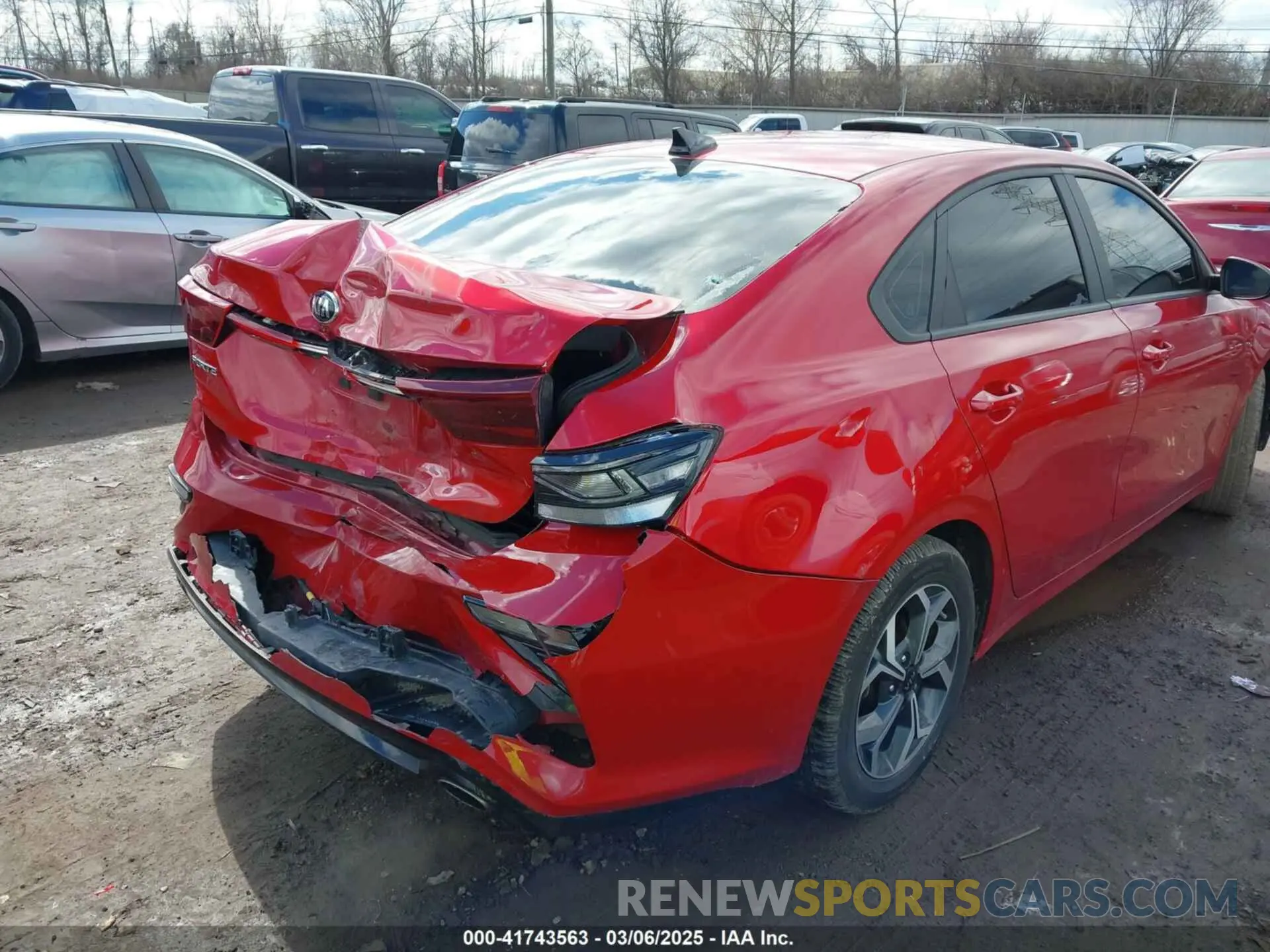 4 fotografías del automóvil dañado 3KPF24AD6ME324595 KIA FORTE 2021
